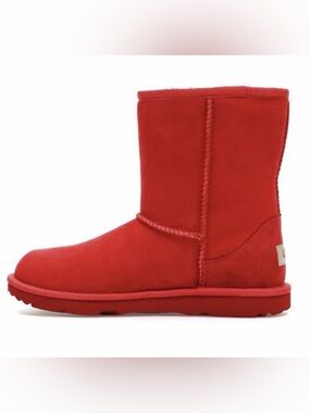 Women’s Size 6 “Cherry Pie” Ugg Boots